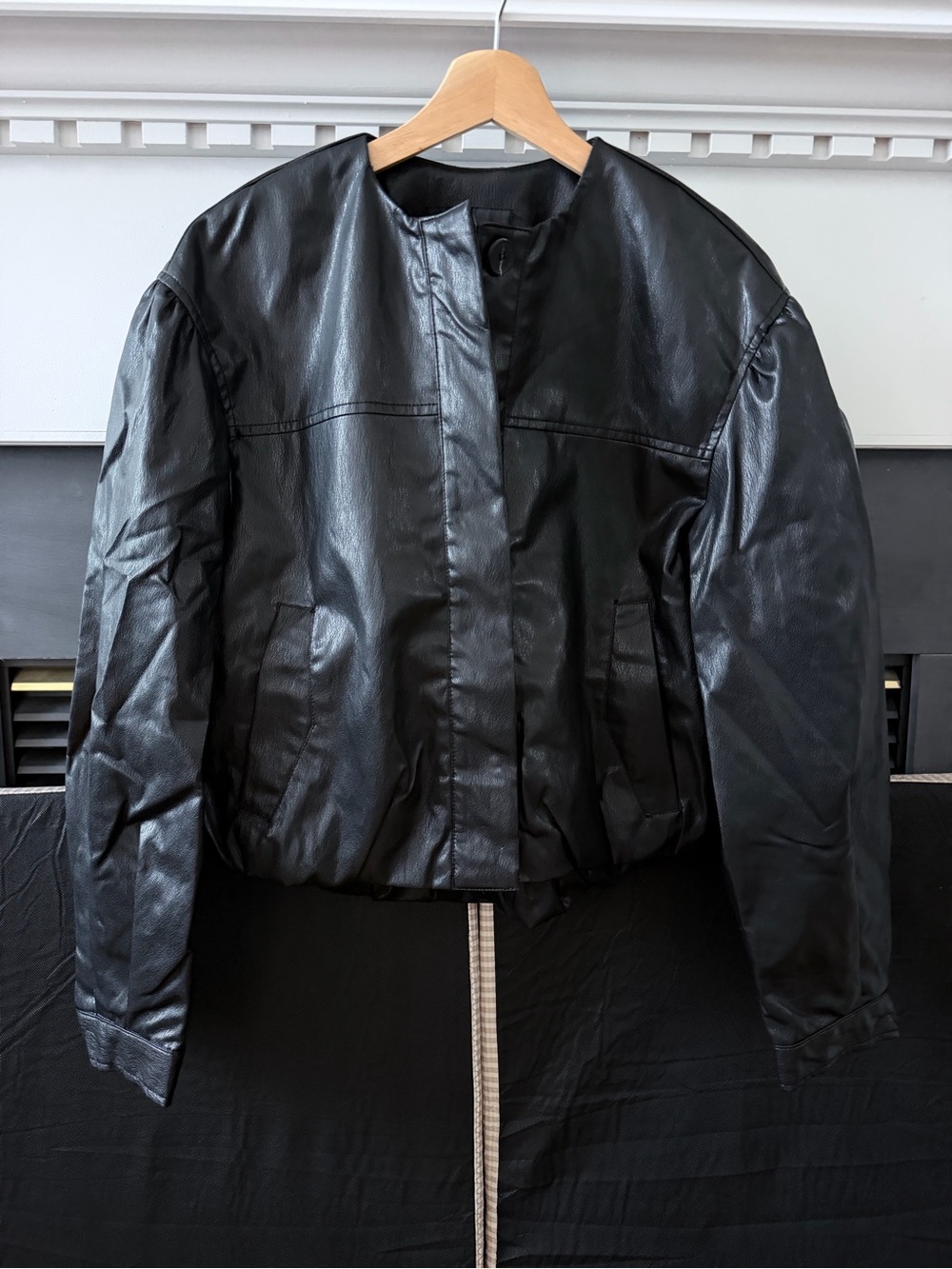 Zara 6328/037 NWT M Black Faux Leather Bomber Jacket - Women's